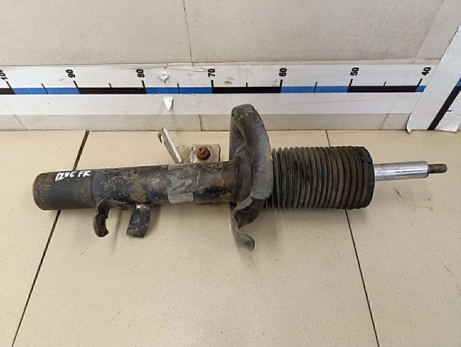 Амортизатор передний правый Focus III 2011>