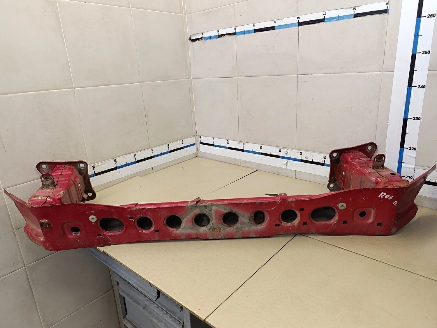 Усилитель заднего бампера Focus III 2011>