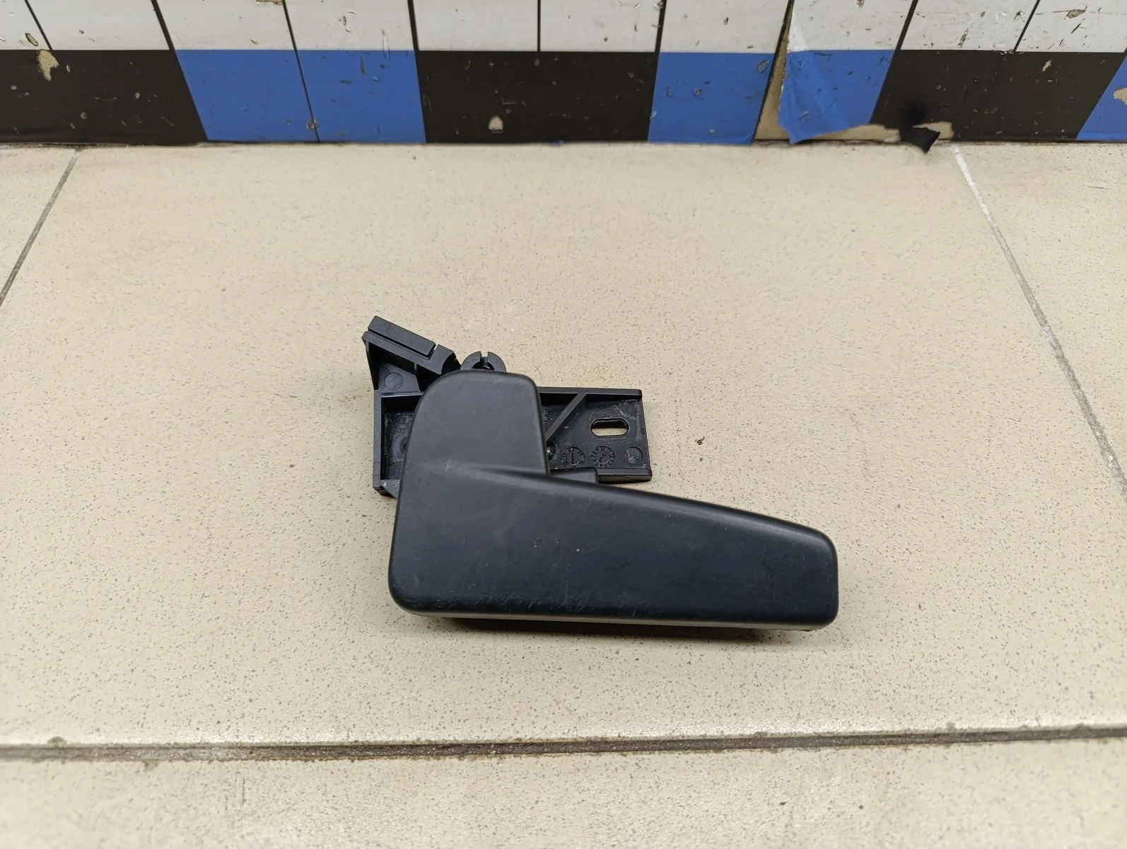 Ручка открывания капота Polo (Sed RUS) 2011>