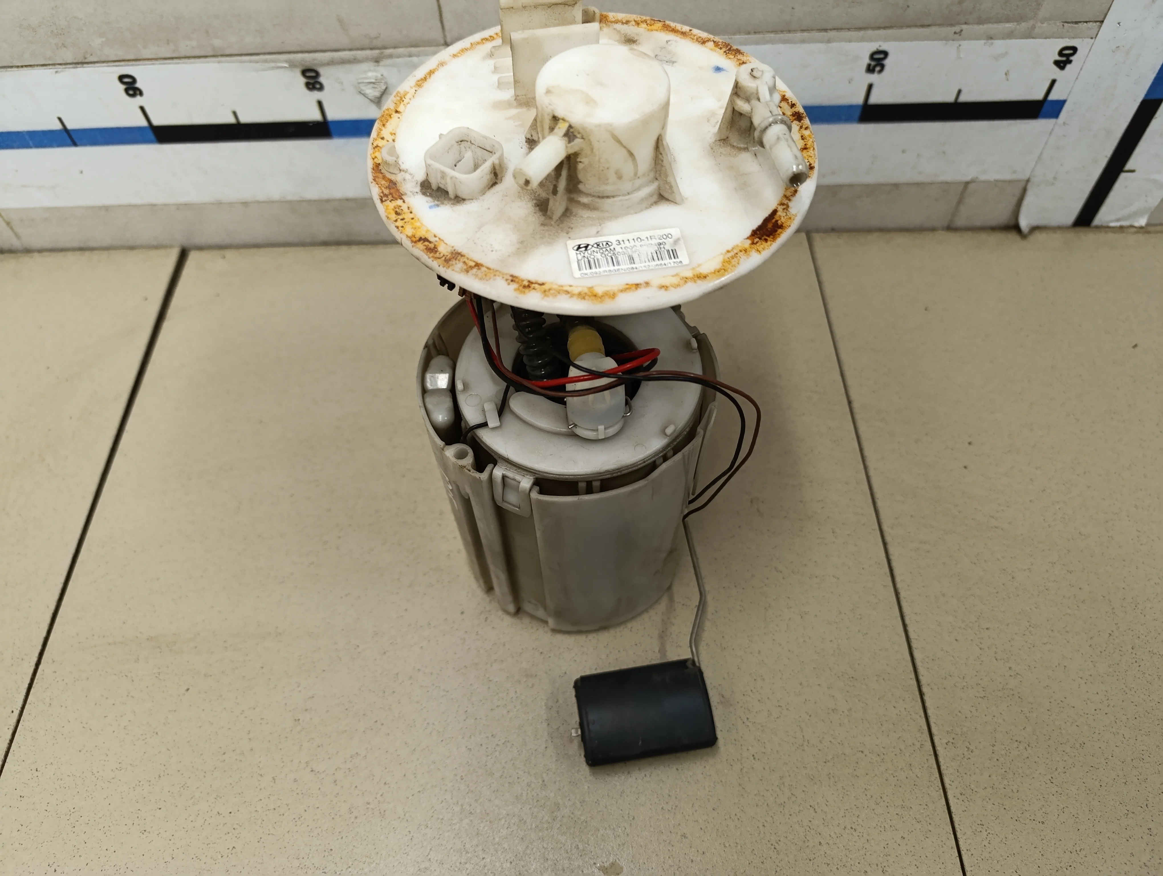 Насос топливный электрический Solaris 2010-2017