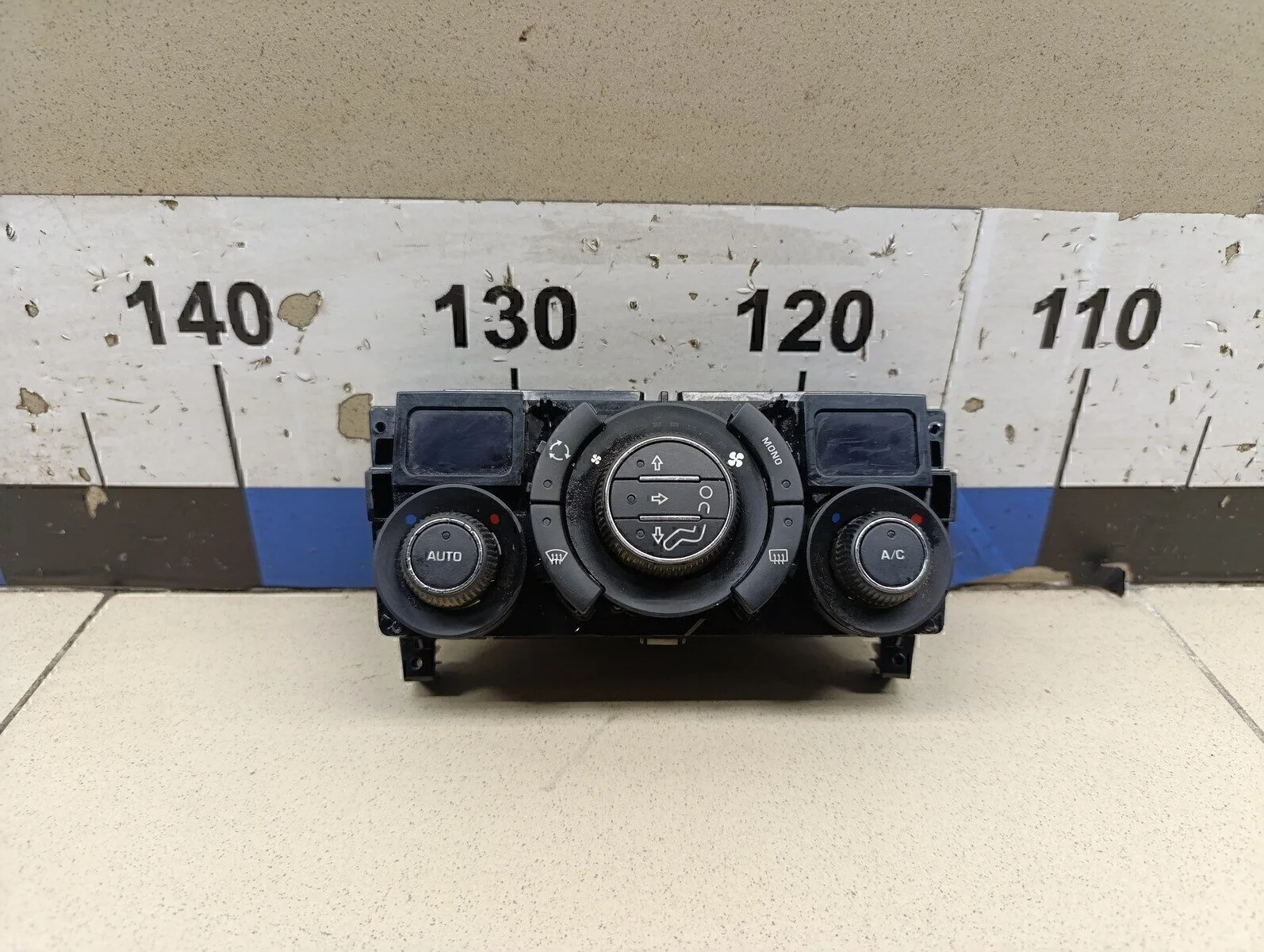 Блок управления климатической установкой 308 I 2007-2015