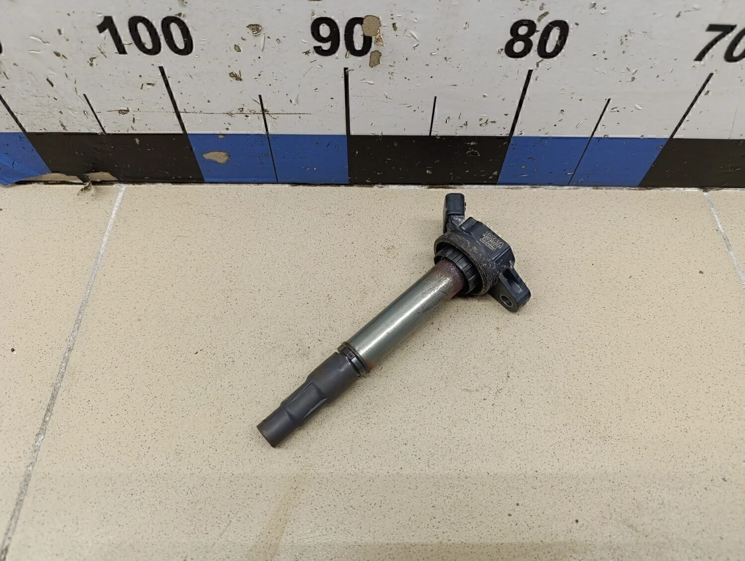 Катушка зажигания Corolla E15 2006-2013