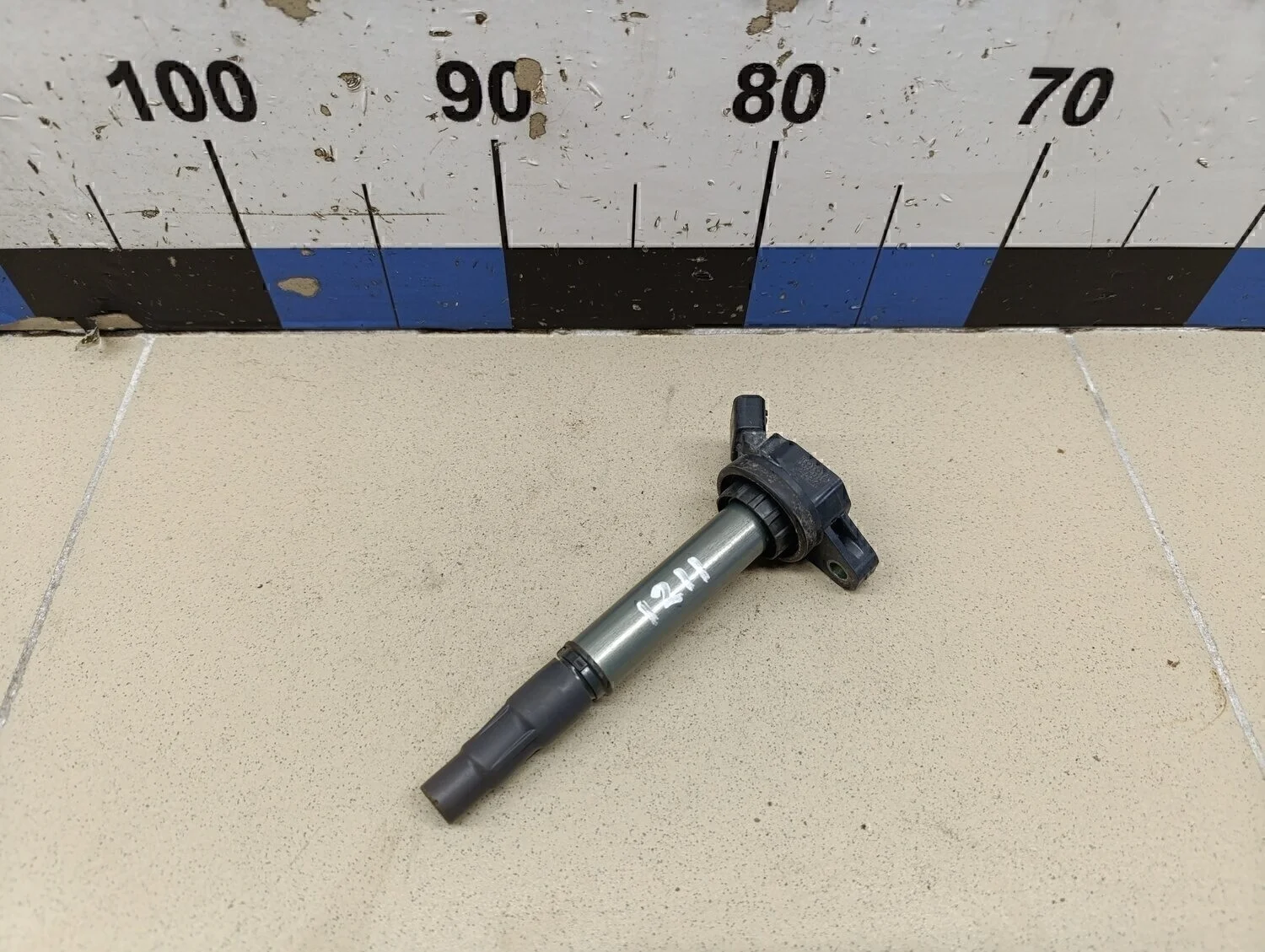 Катушка зажигания Corolla E15 2006-2013