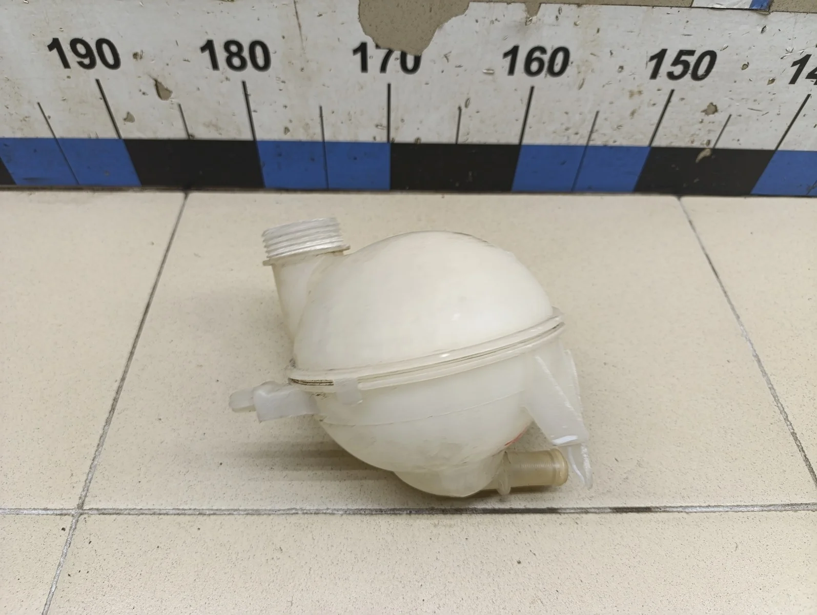 Бачок расширительный C4 2005-2011