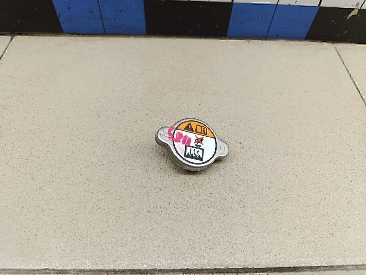 Крышка радиатора Primera P11E 1996-2002