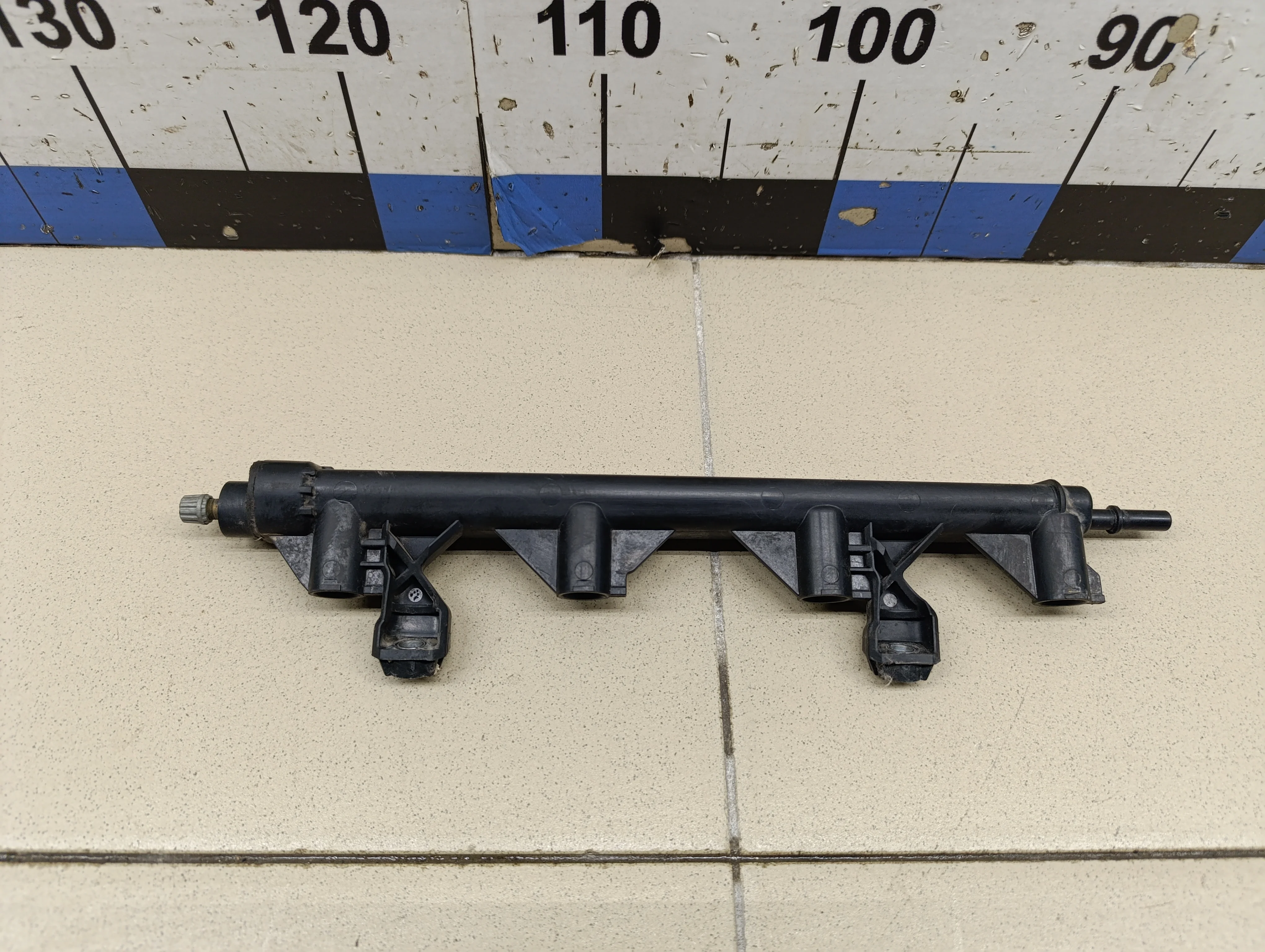 Рейка топливная (рампа) C4 2005-2011