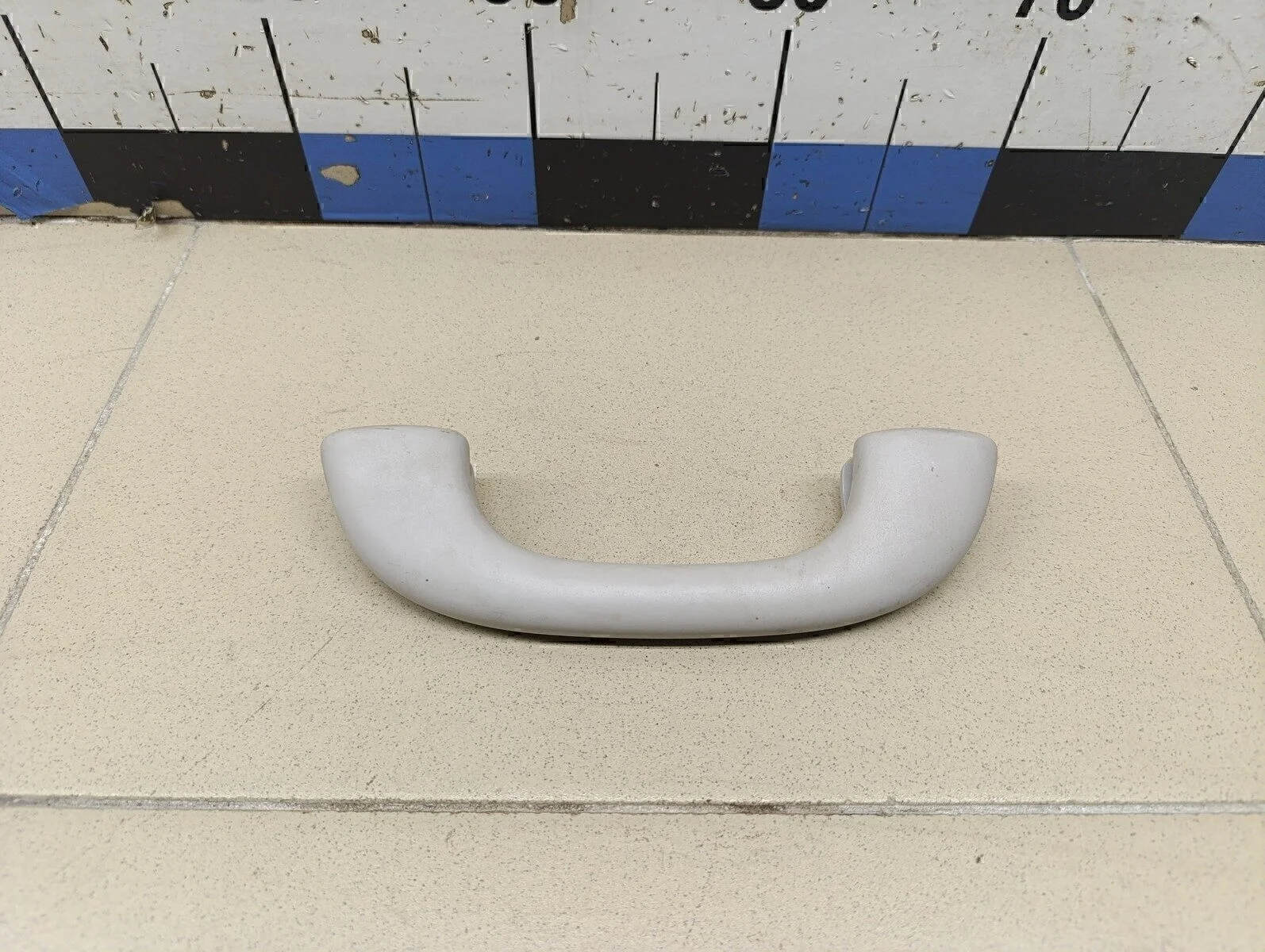 Ручка внутренняя потолочная 3008 2010>