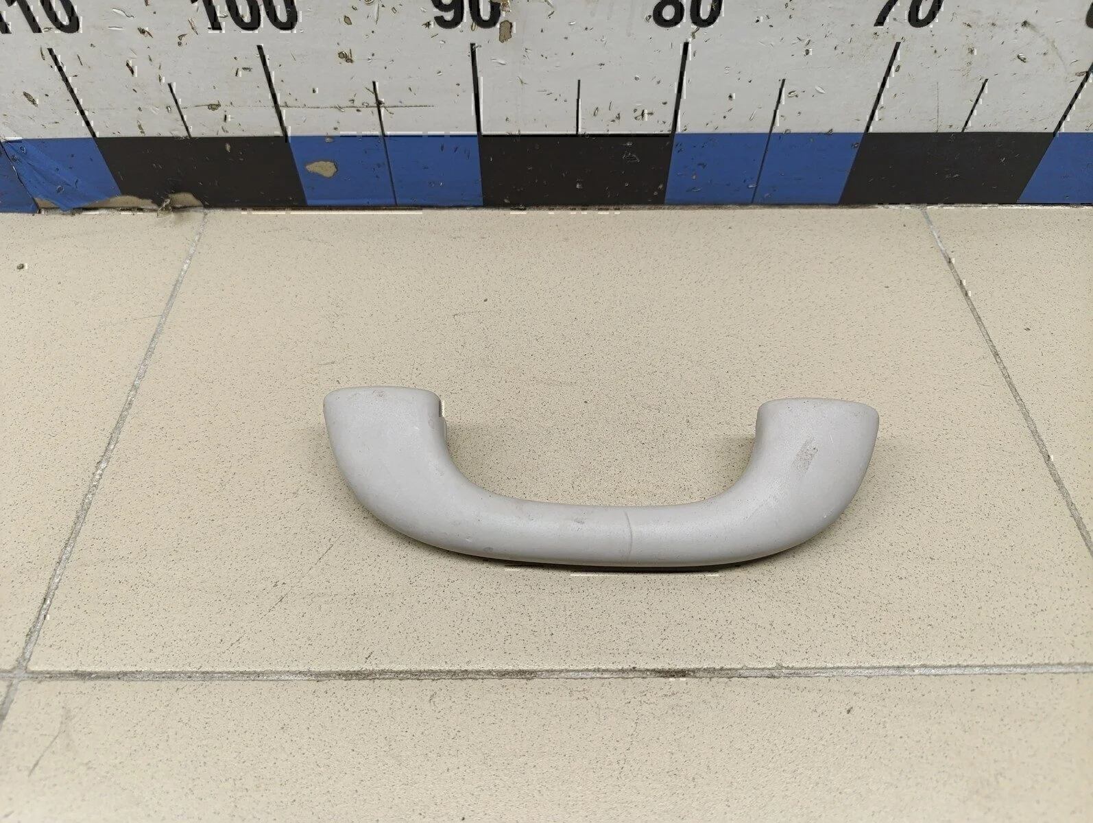 Ручка внутренняя потолочная 3008 2010>