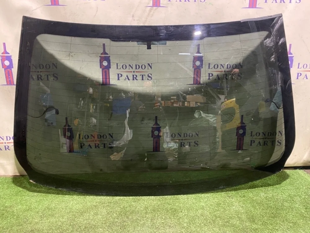 Стекло BMW F30