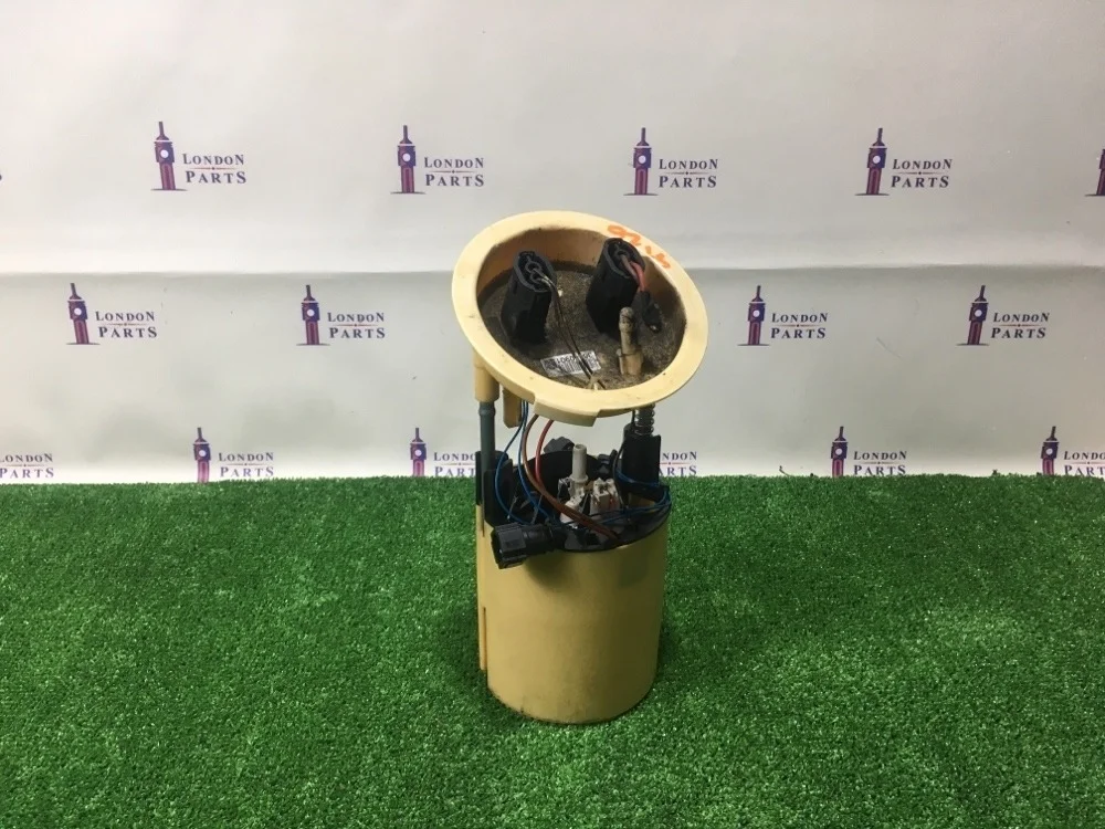 Топливный насос датчиком уровня BMW X1 20dX E84