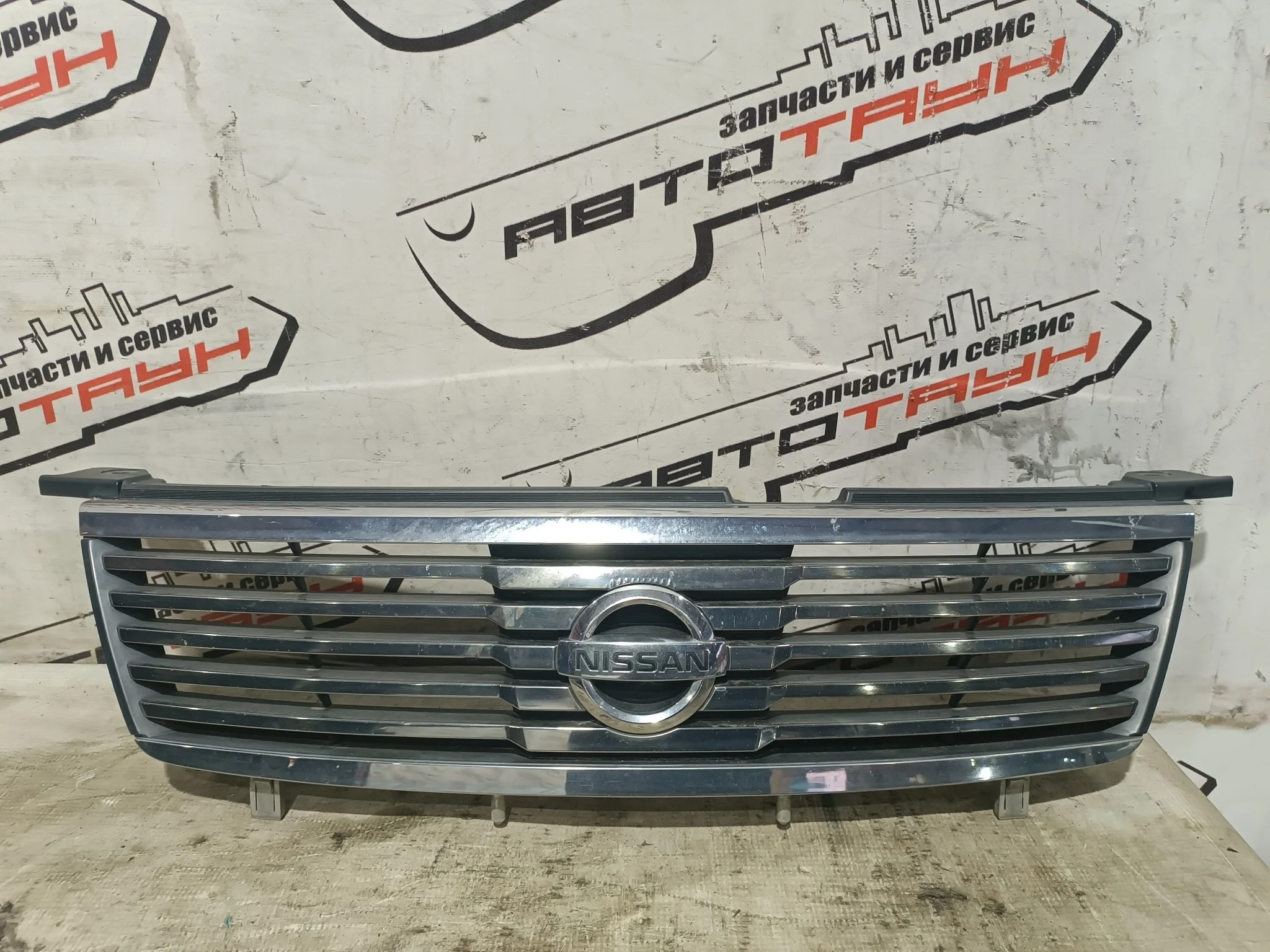 РЕШЕТКА РАДИАТОРА NISSAN 623108N000 TE073Z