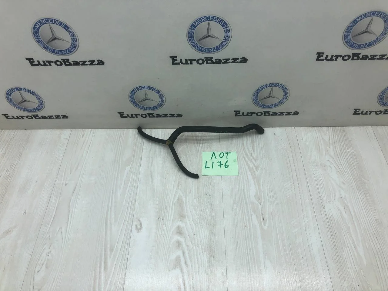 Трубка вентиляции картерных газов Mercedes М111