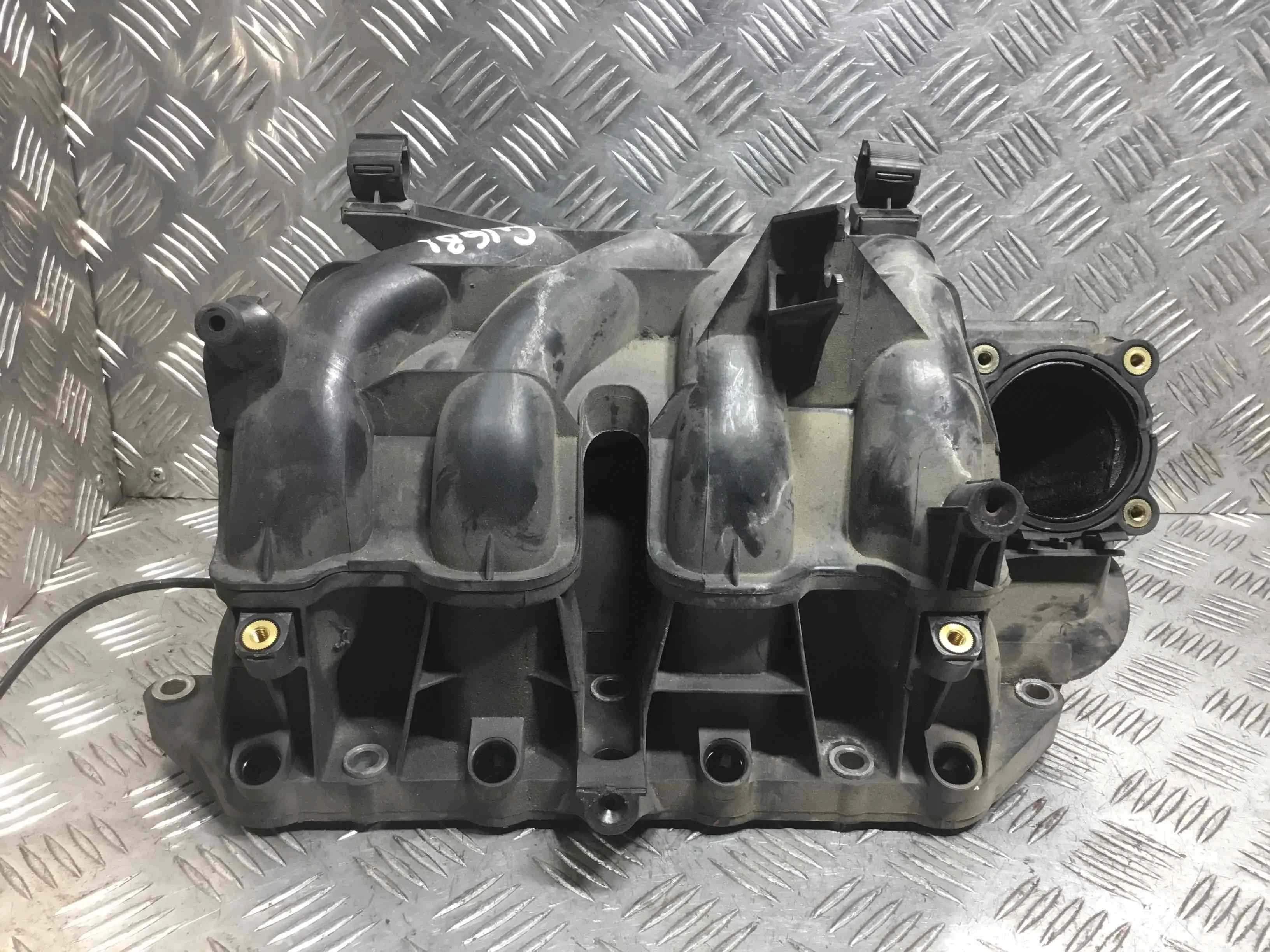 Коллектор впускной Volkswagen Golf 4 поколение (1997-2004) бензин 1.4 i Механика Х/б