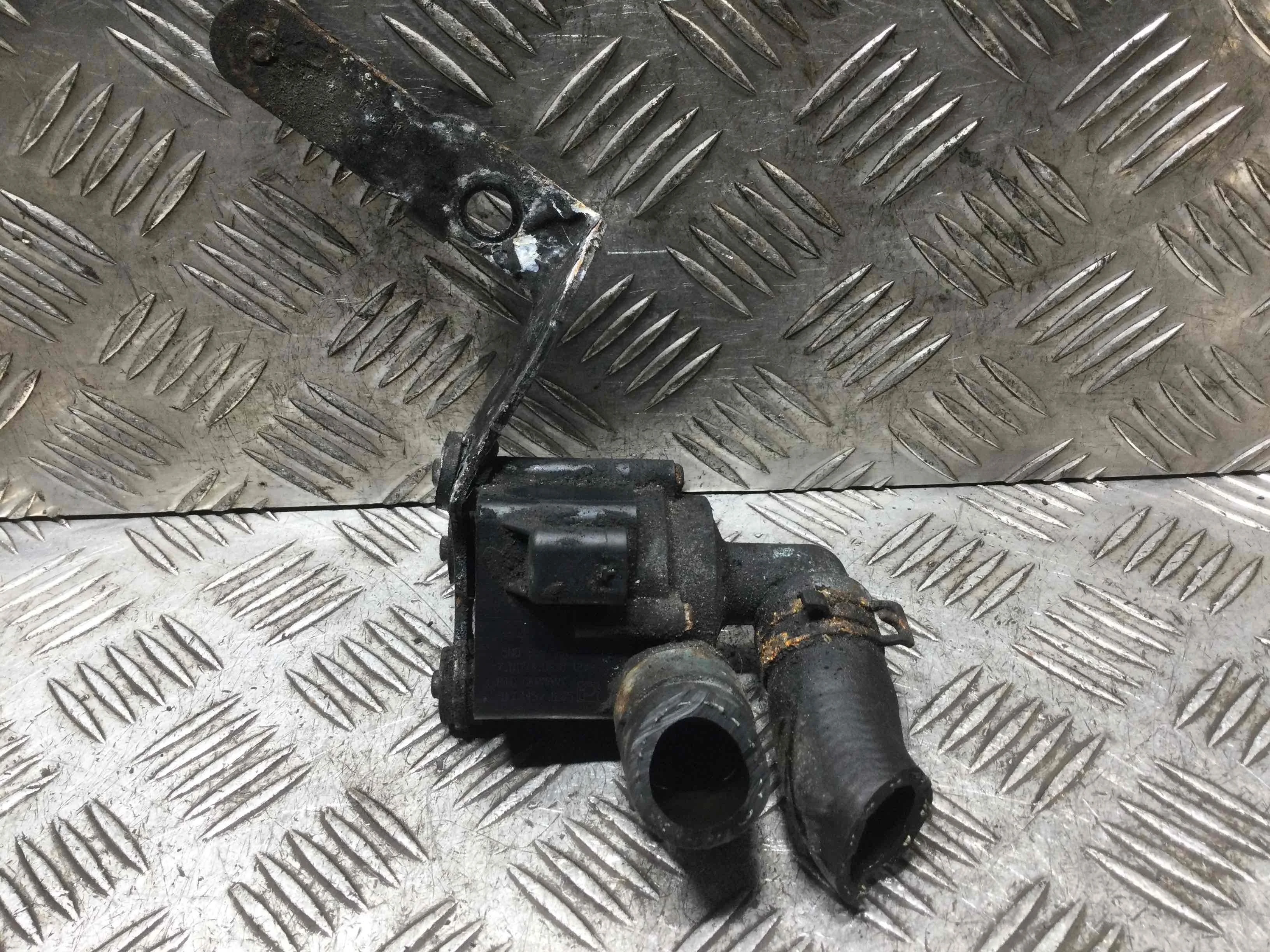 Насос антифриза дополнительный Volkswagen Passat CC 1 поколение (2008-2012) дизель 2.0 TDI Автомат Седан