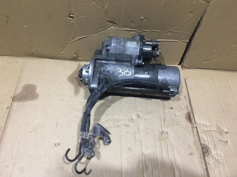 Стартер Toyota Land Cruiser 2011 2810051072 URJ200 1VD-FTV 4.5