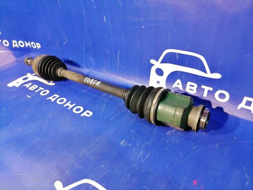 привод MITSUBISHI CHARIOT GRANDIS N94W 4G64 F MR290408