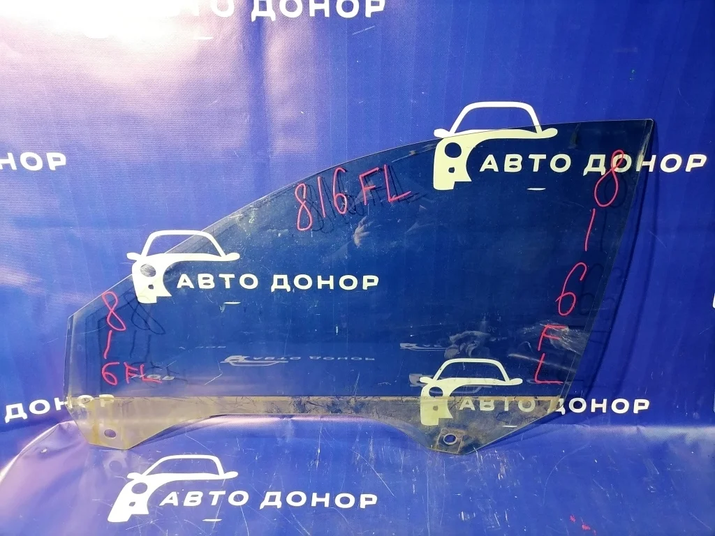 стекло AUDI A6 4B2 -