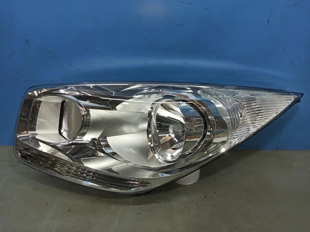 фара Kia VENGA 1 2009-2014 07.12.2012