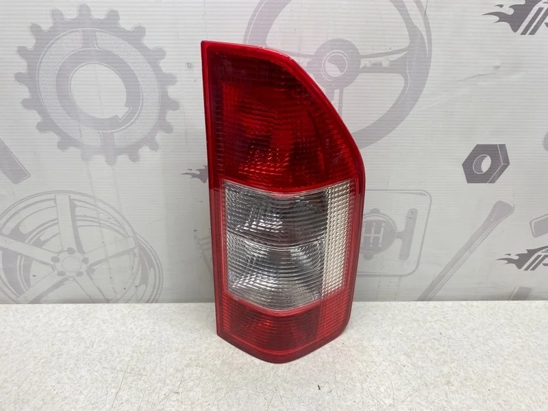Фонарь задний правый Mercedes-benz Sprinter Classic W909