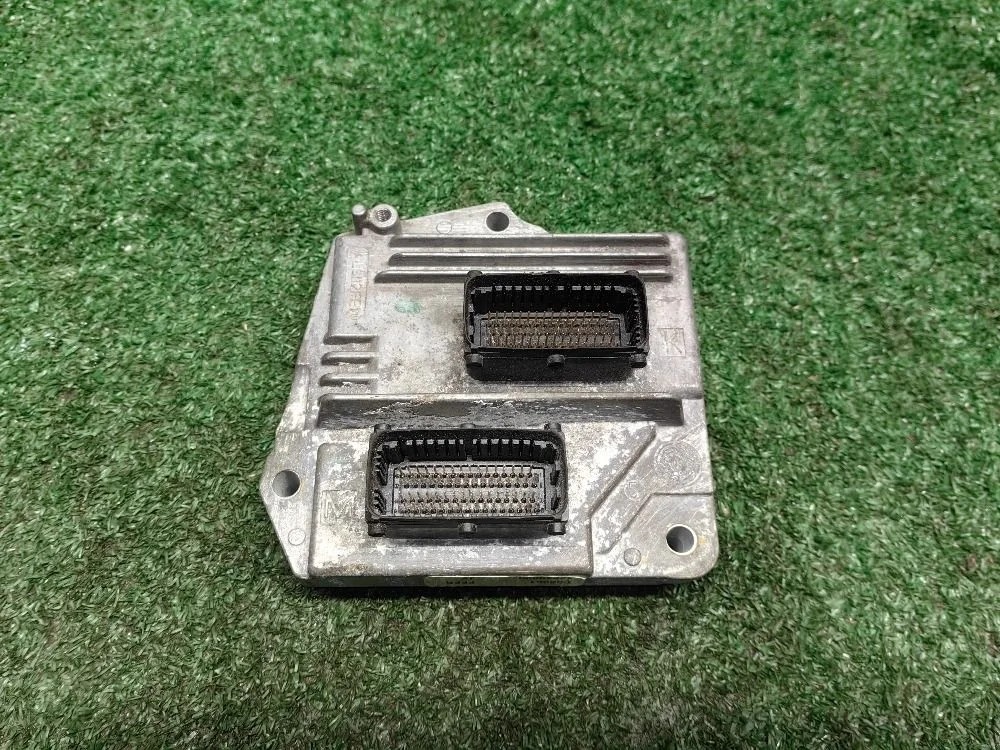 Блок управления двс Opel Astra H