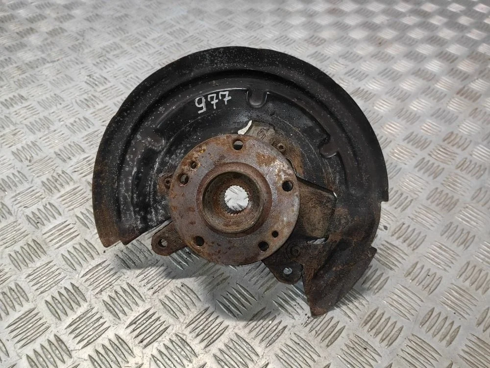 Кулак поворотный передний левый Renault Laguna 2