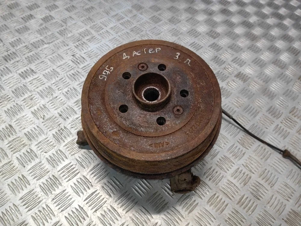 Кулак поворотный задний правый Renault Duster 2