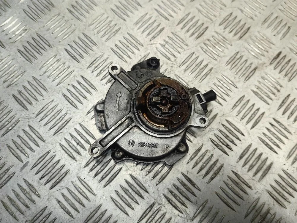 Насос вакуумный Audi A4 B7