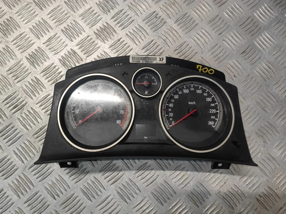 Панель приборов Opel Astra H