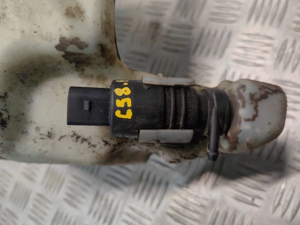 Насос омывателя Volkswagen Passat B5+