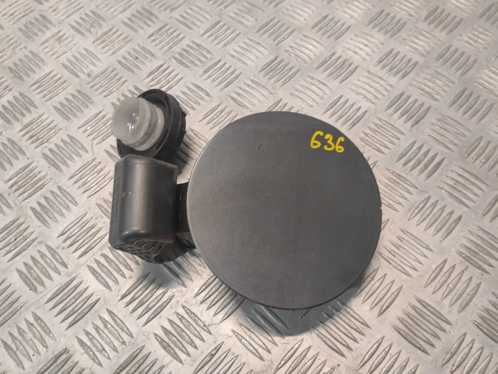 Лючок бензобака Kia Cerato