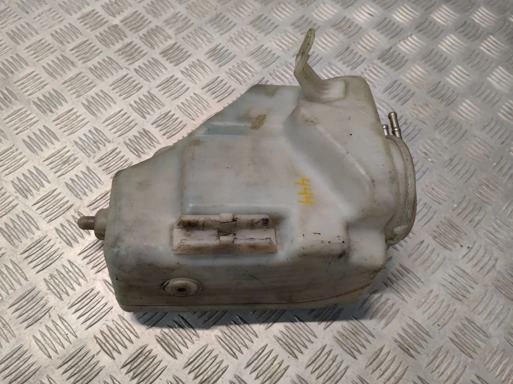 Бачок омывателя Mercedes-Benz E W210