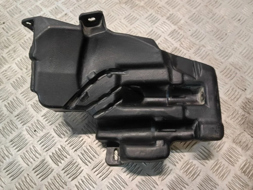 Бачок омывателя Chevrolet Cruze