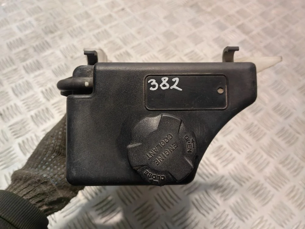 Бачок расширительный Hyundai Grand Starex