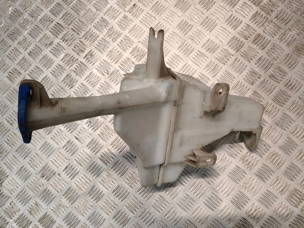 Бачок омывателя Kia Rio 3