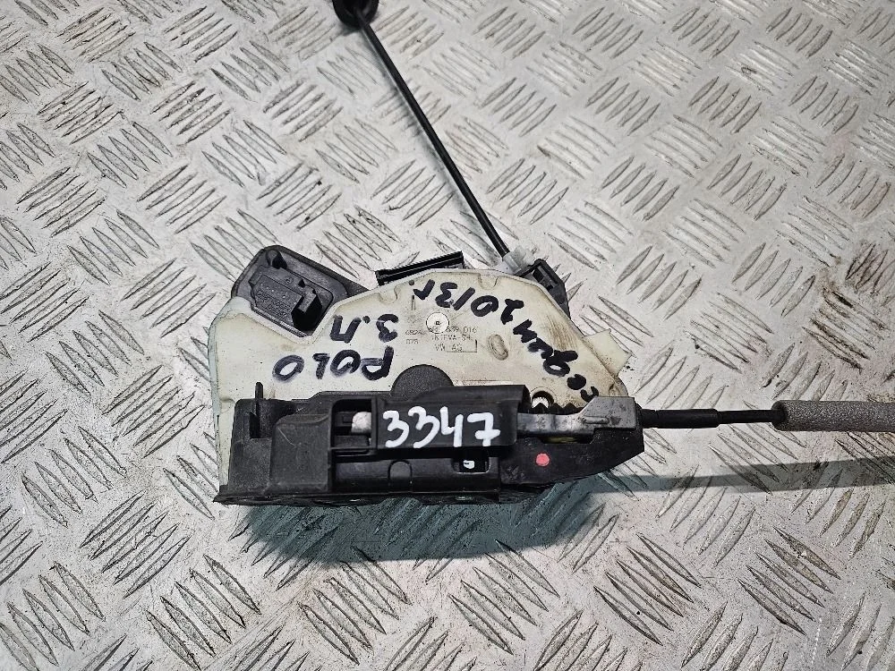 Замок задней правой двери VW Polo 5