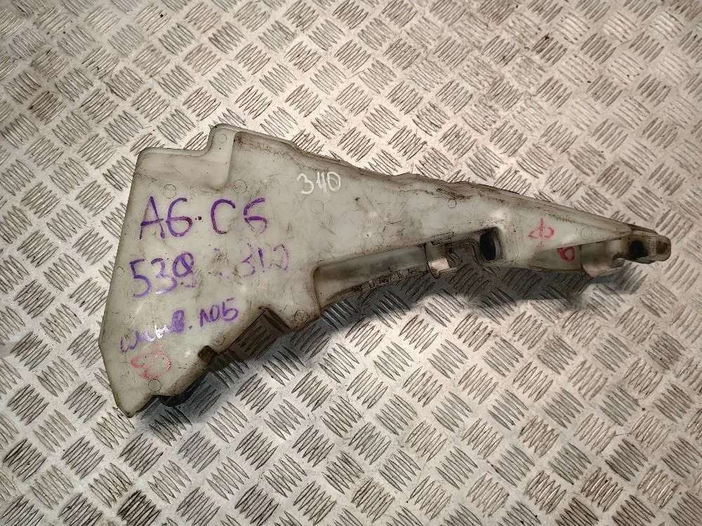 Бачок омывателя Audi A6 C6