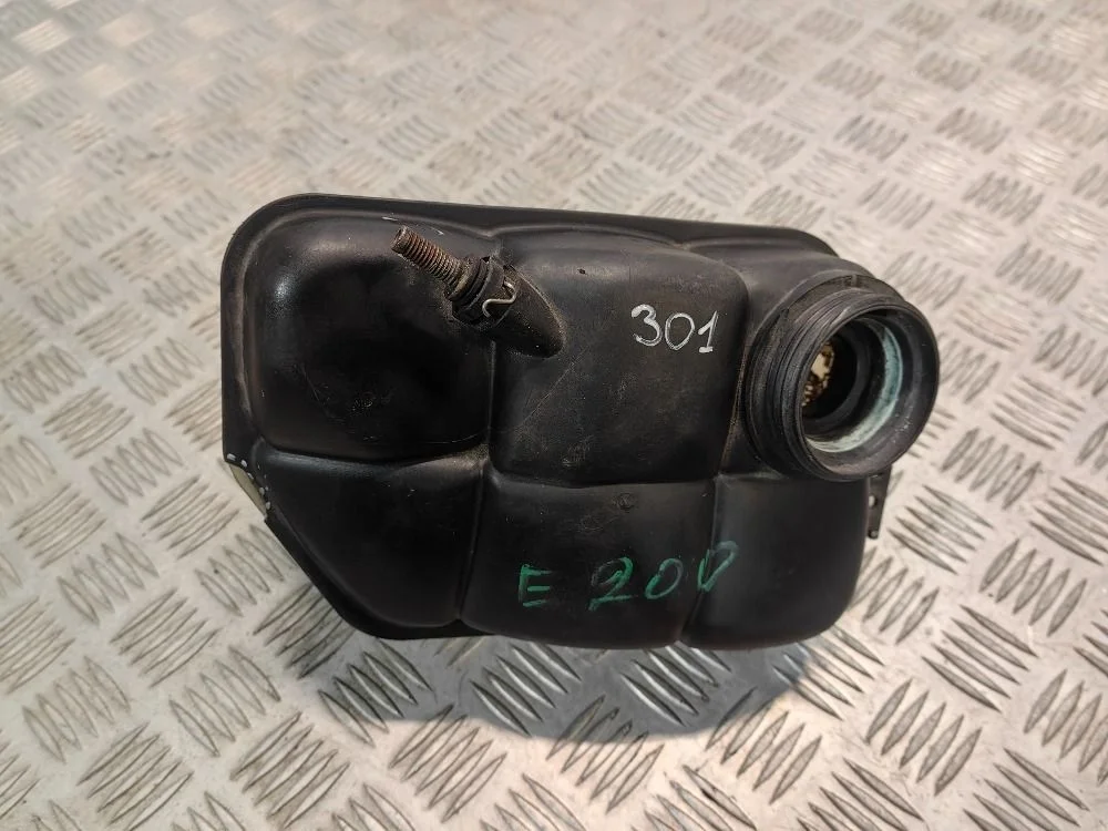 Бачок расширительный Mercedes E-Class W211