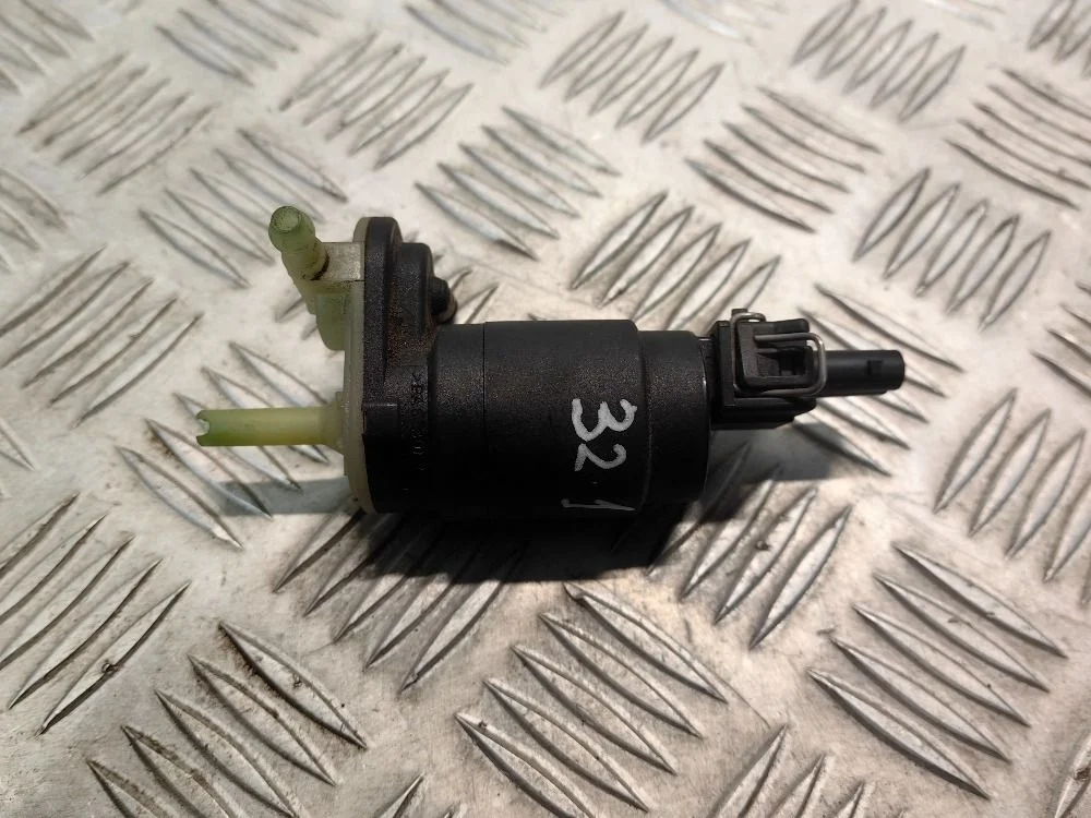 Насос омывателя Opel Meriva A