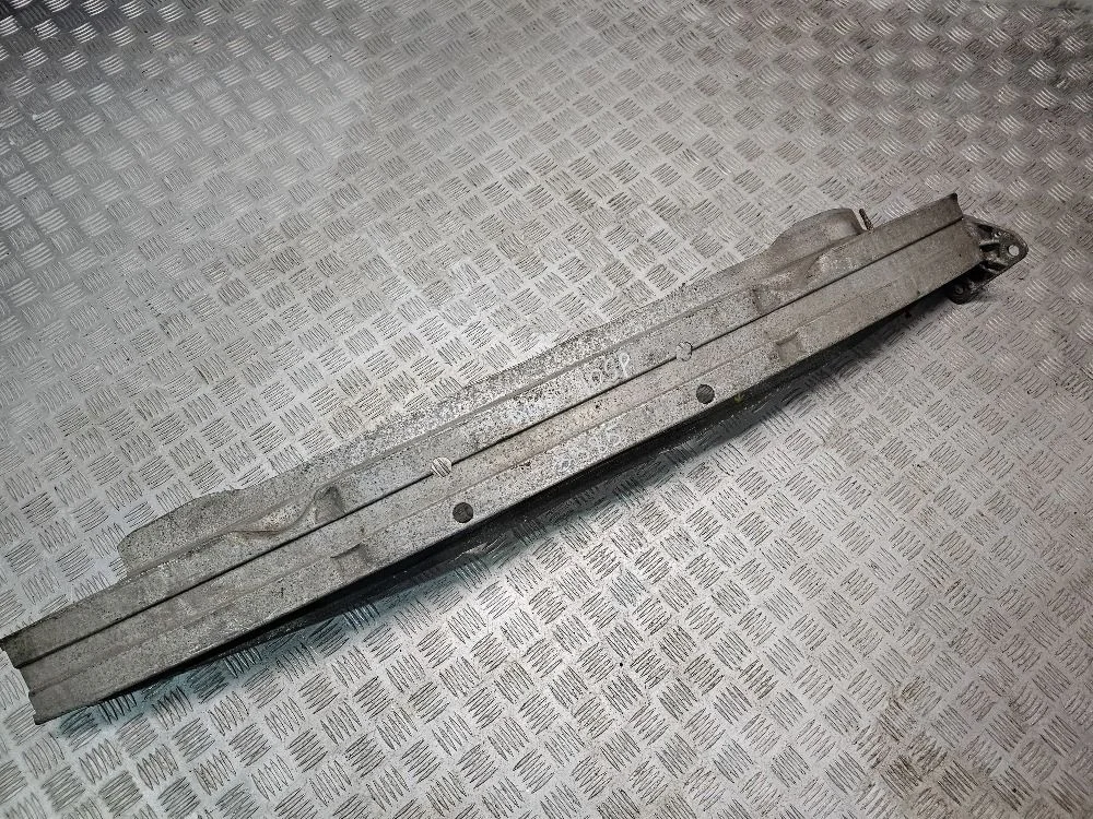 Усилитель переднего бампера Audi A6 C5