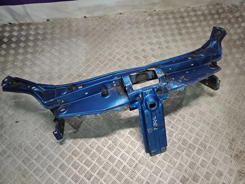 Панель передняя верхняя Renault Logan