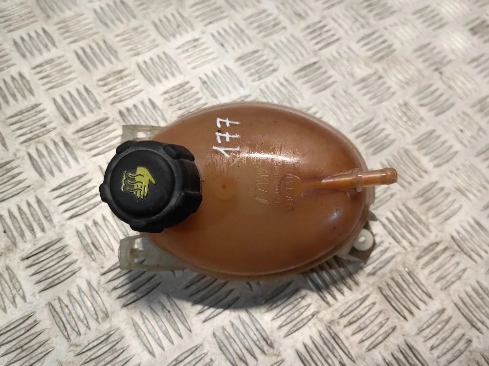 Бачок расширительный Renault Duster I