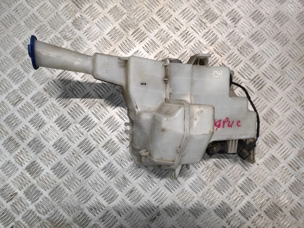 Бачок омывателя Hyundai Solaris