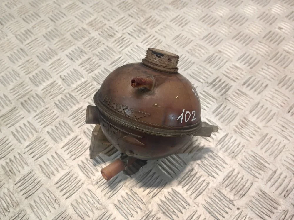 Бачок расширительный Peugeot 307