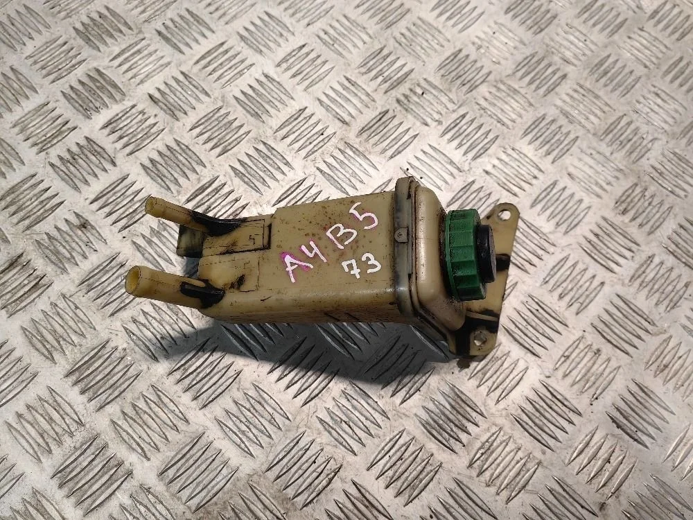 Бачок гидроусилителя Audi A4 B5