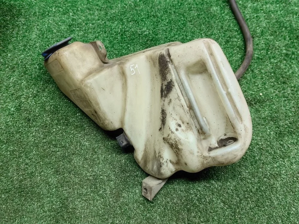 Бачок омывателя Audi A6 C5