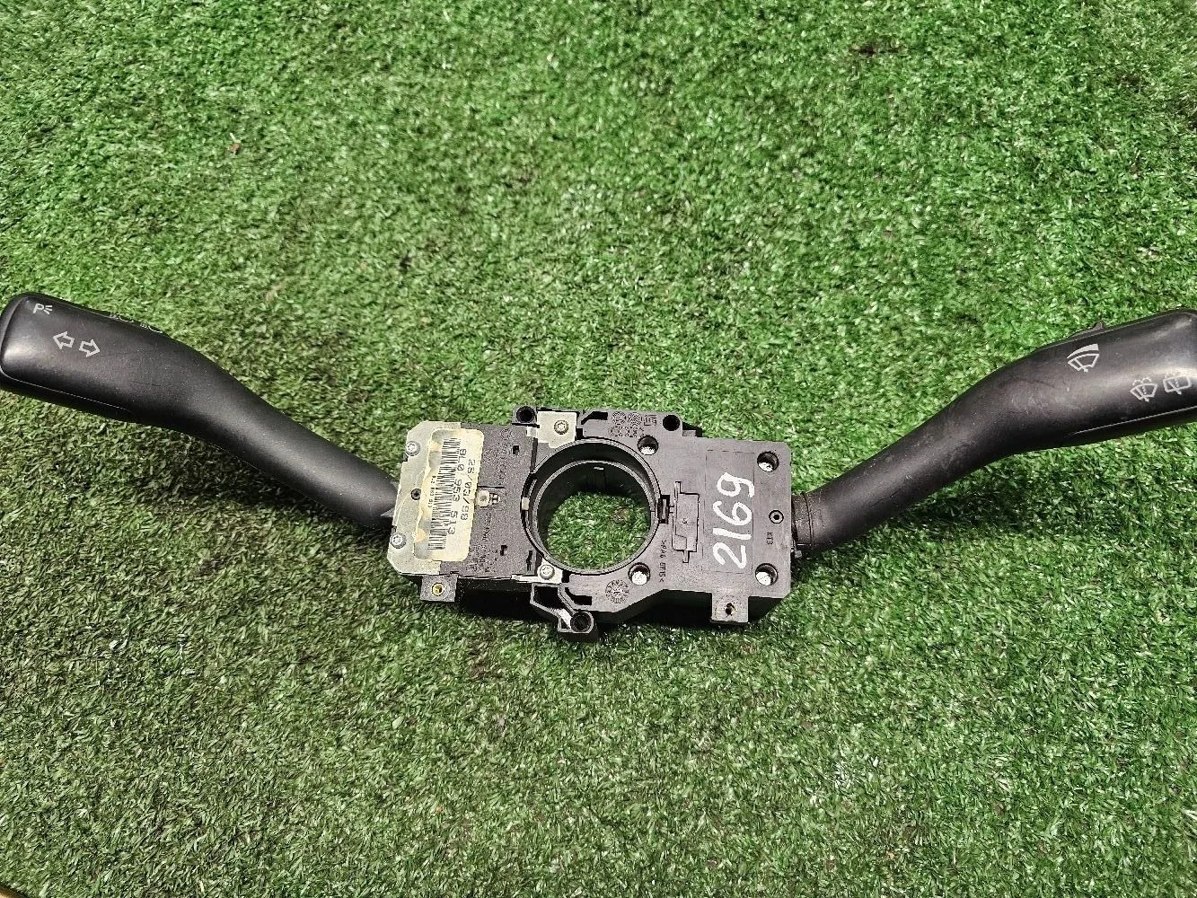 Блок подрулевых переключателей Volkswagen Passat