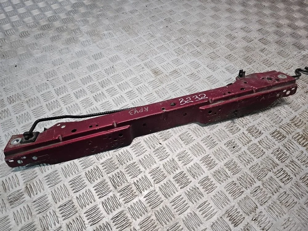 Планка передней панели верхняя Chevrolet Cruze