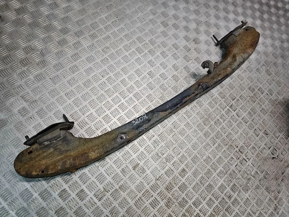 Усилитель бампера Mercedes-Benz C-Class W203