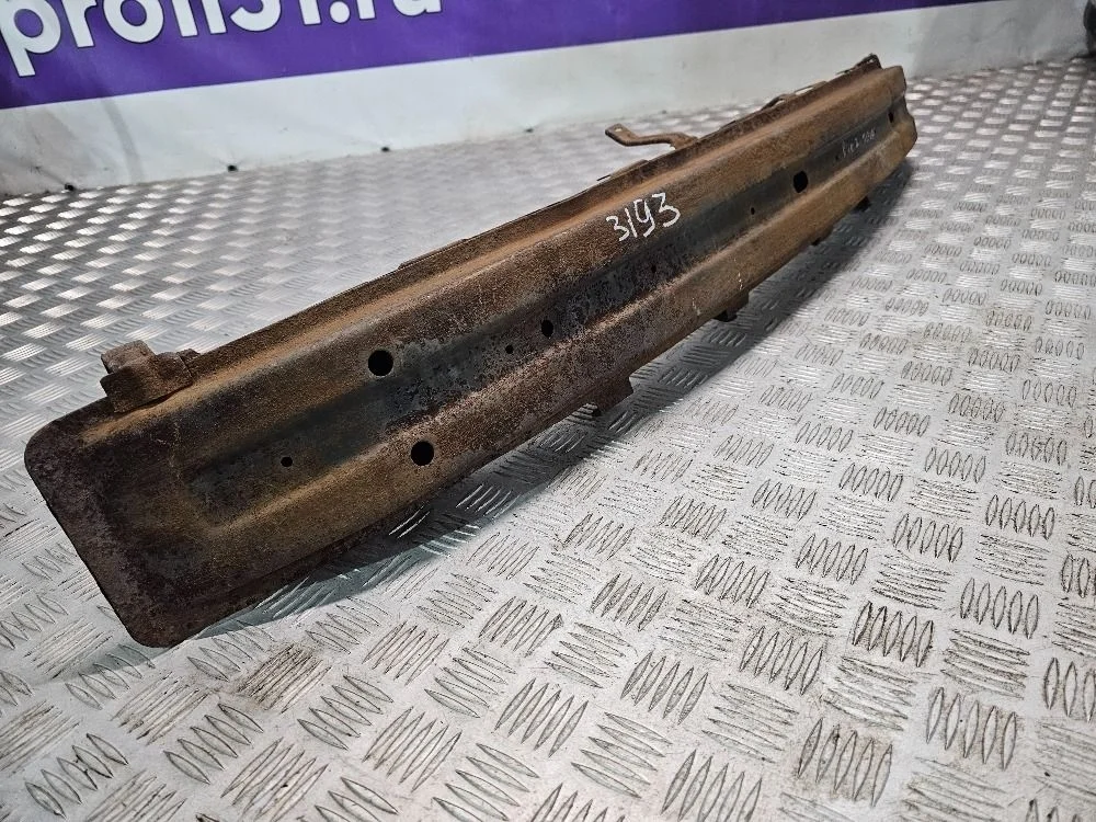 Усилитель переднего бампера Kia Rio 1