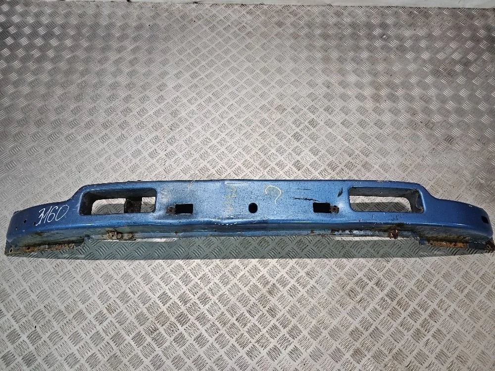 Усилитель переднего бампера Mercedes-Benz Vito